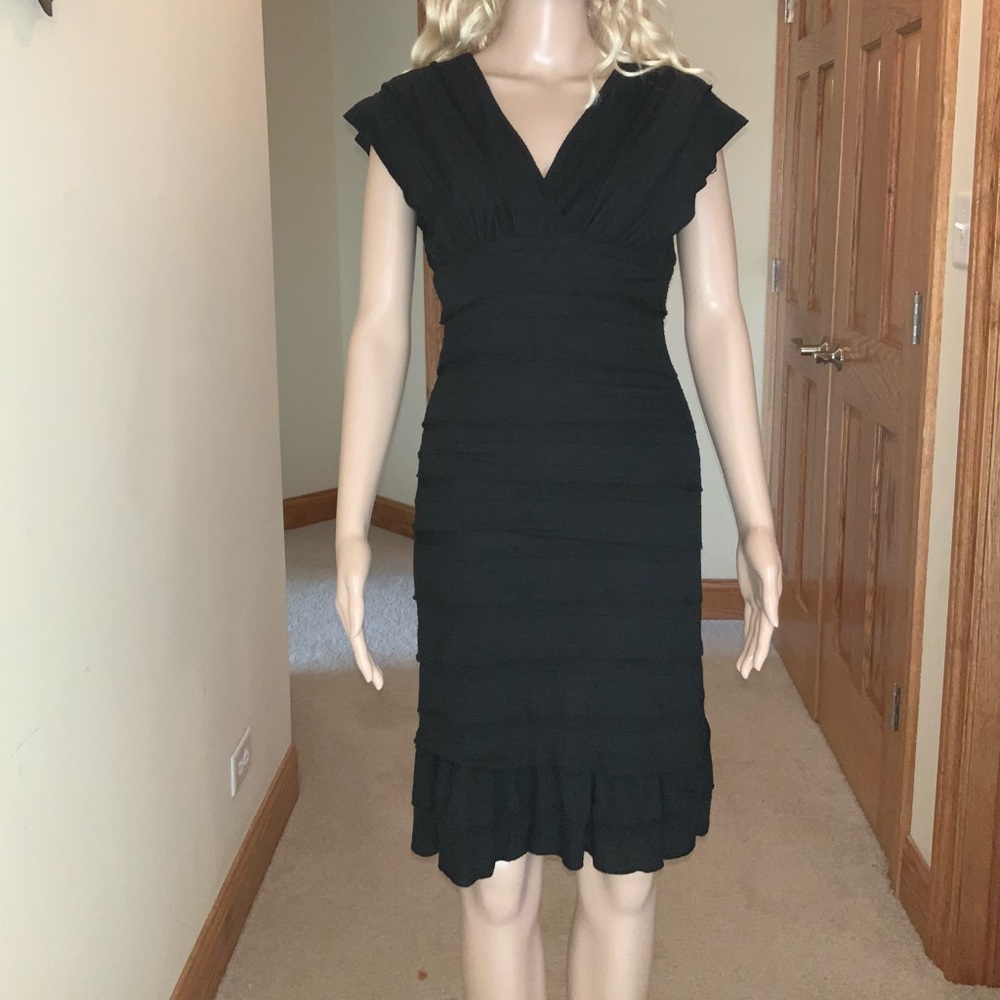 👗👗MAX STUDIO LITTLE BLACK DRESS